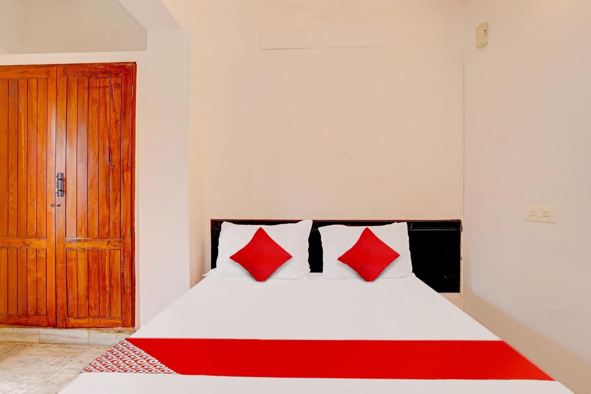 Hotel O Safa Inn Trippapur Eksteriør billede