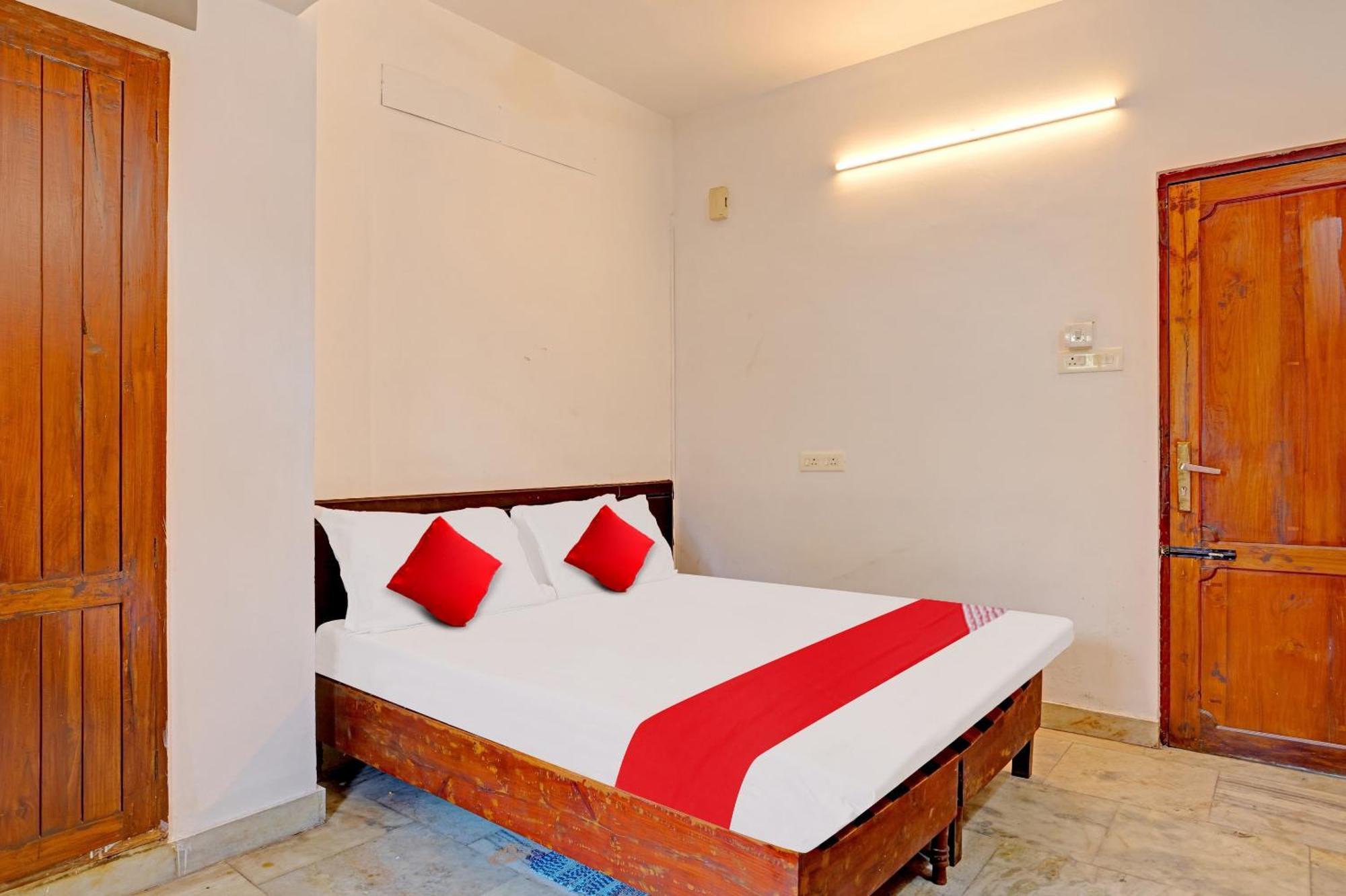 Hotel O Safa Inn Trippapur Eksteriør billede